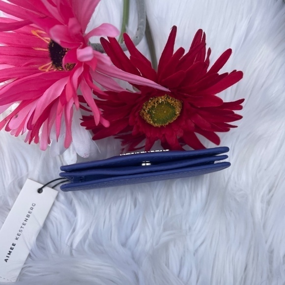 NWT Aimee Kestenberg Sammy Bifold Card Case - Picture 4 of 7